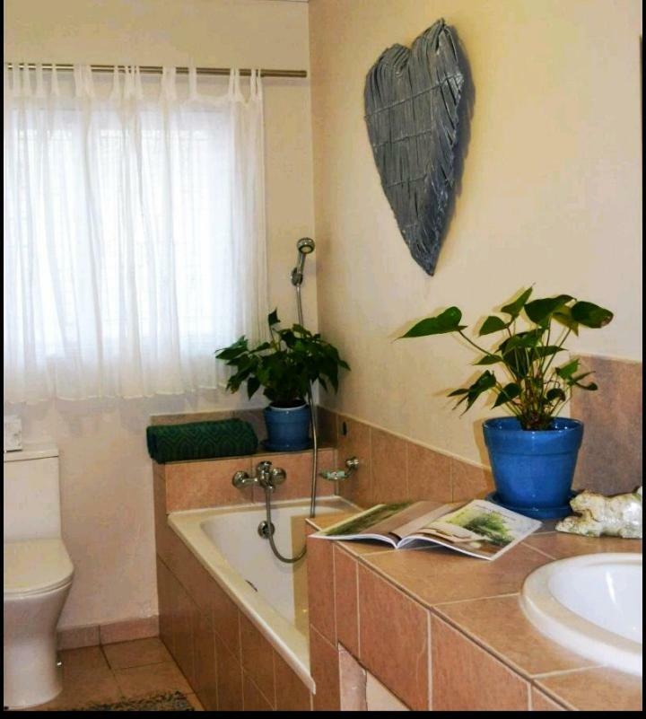 בליטו Mahogany Villa Guesthouse - Solar מראה חיצוני תמונה